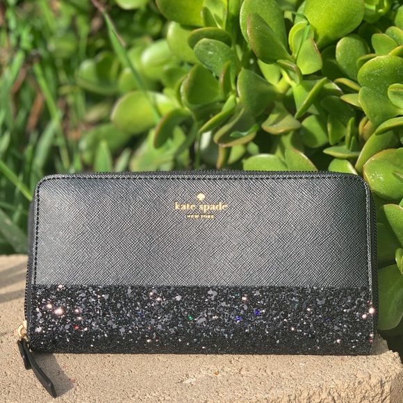 ♠️Kate Spade Neda Greta Court Zip Glitter Wallet♠️ - Picture 6 of 8